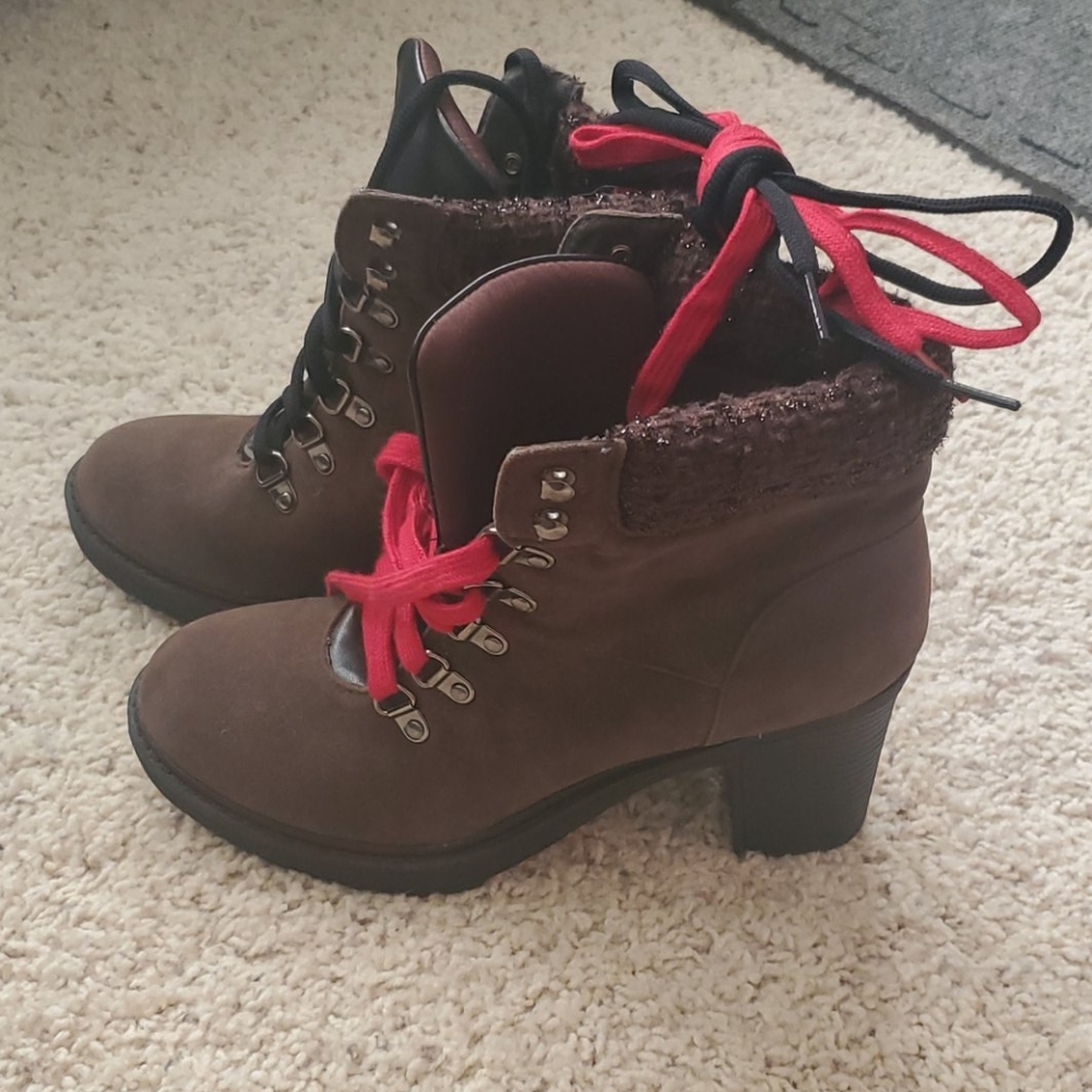 Womens Brown Shoe Dazzle Boots